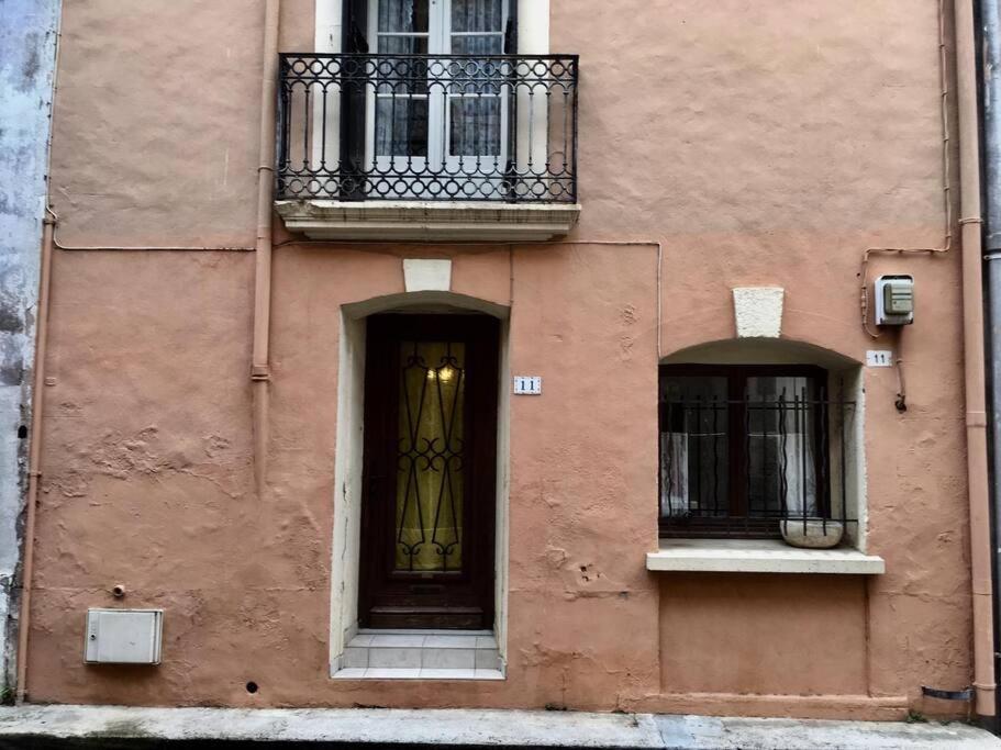 Вилла Historic French Townhouse Saint-Thibery Экстерьер фото